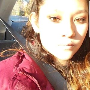 Meet your Posher, Eve